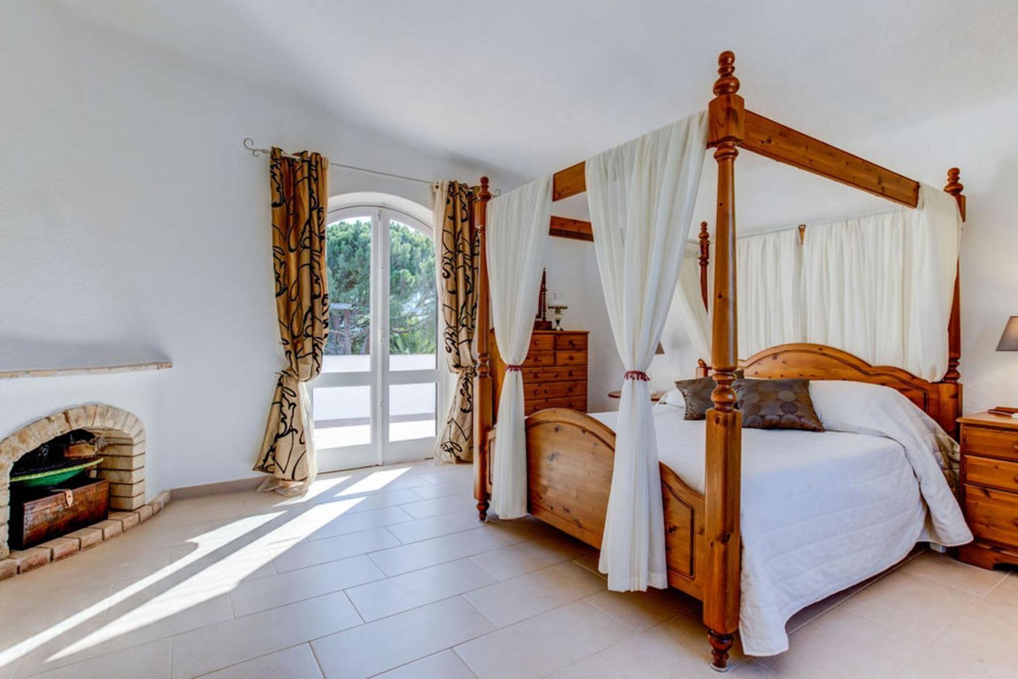 קארבואירו Villa Barlavento - Stunning 4-Bedroom Villa With Tennis Court מראה חיצוני תמונה